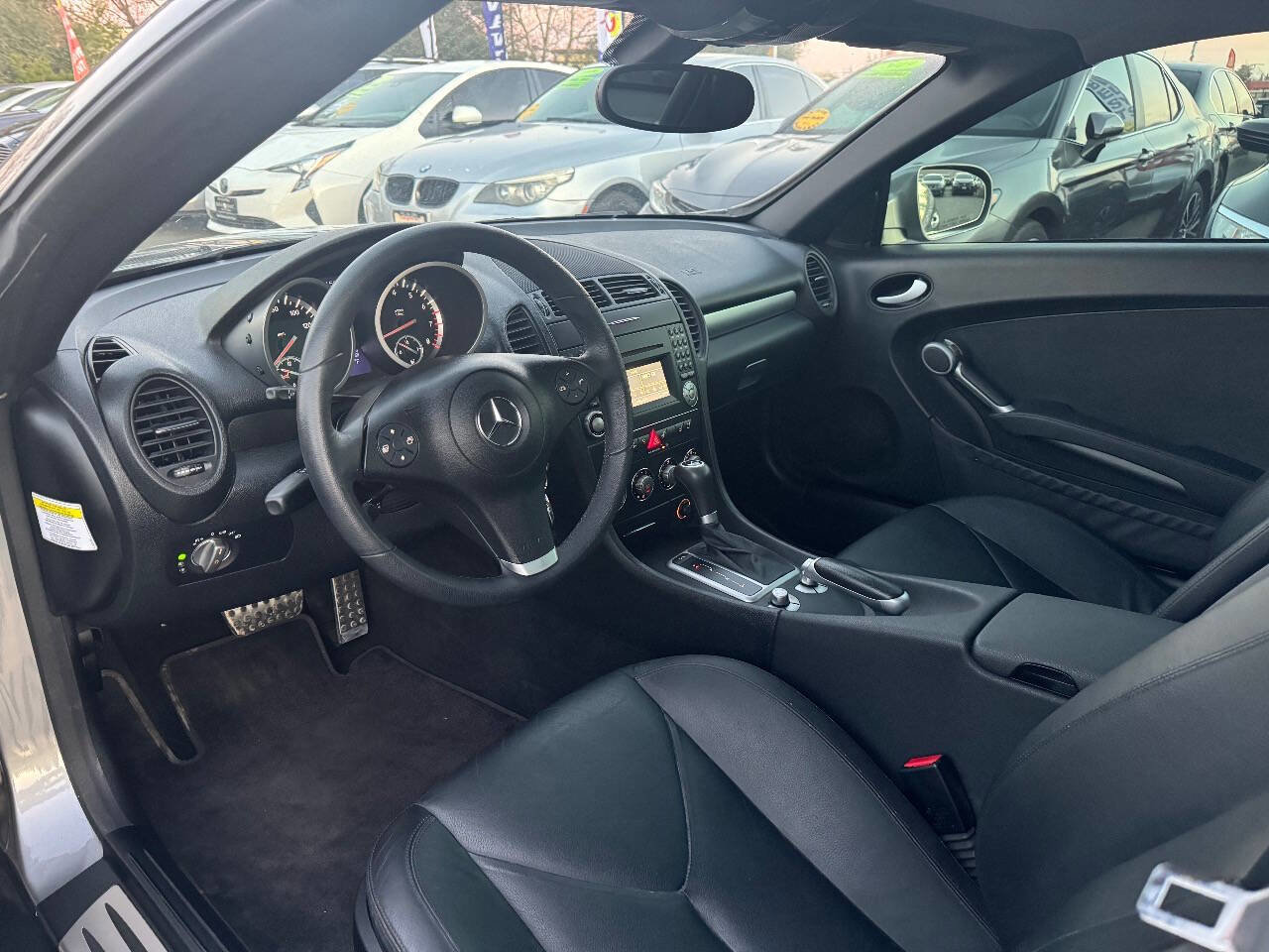 Used 2009 Mercedes-Benz SLK 300 image 18