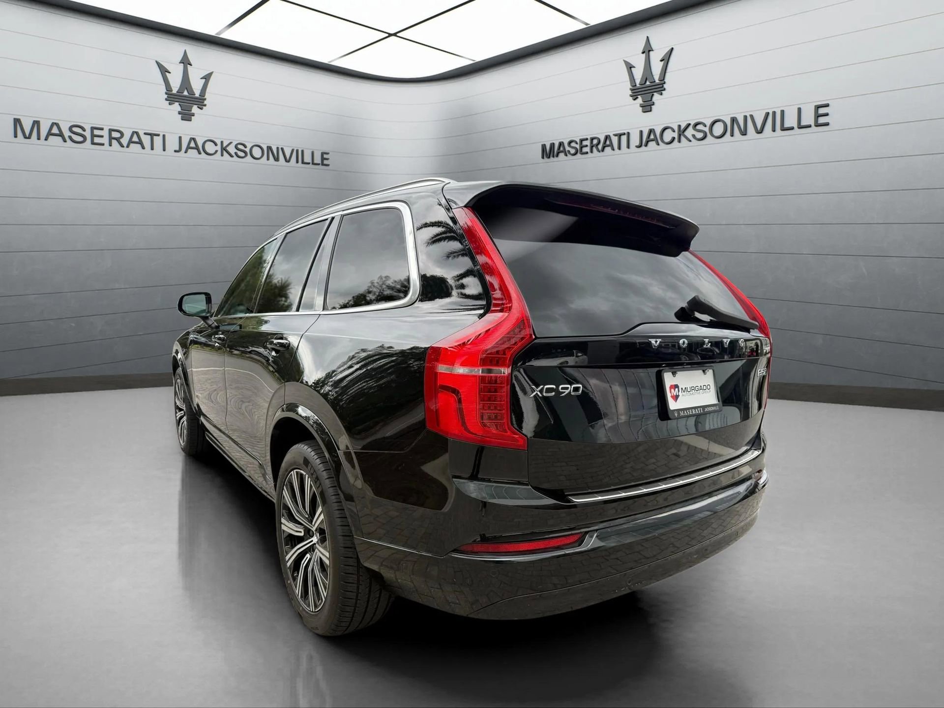 Used 2023 Volvo XC90 B5 Core w/ Protection Package Premier image 10