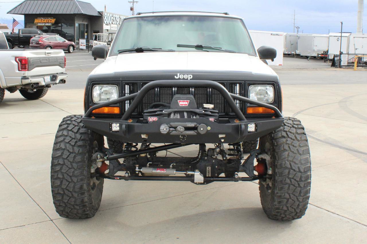 Used 2001 Jeep Cherokee Sport image 3