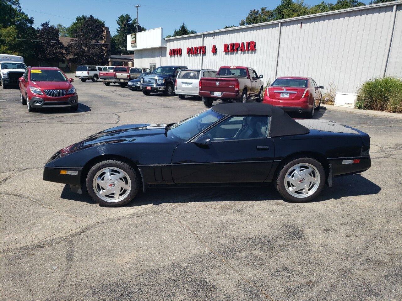 Used 1989 Chevrolet Corvette Convertible RWD image 5