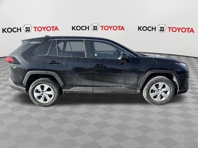 Used 2024 Toyota RAV4 LE image 8