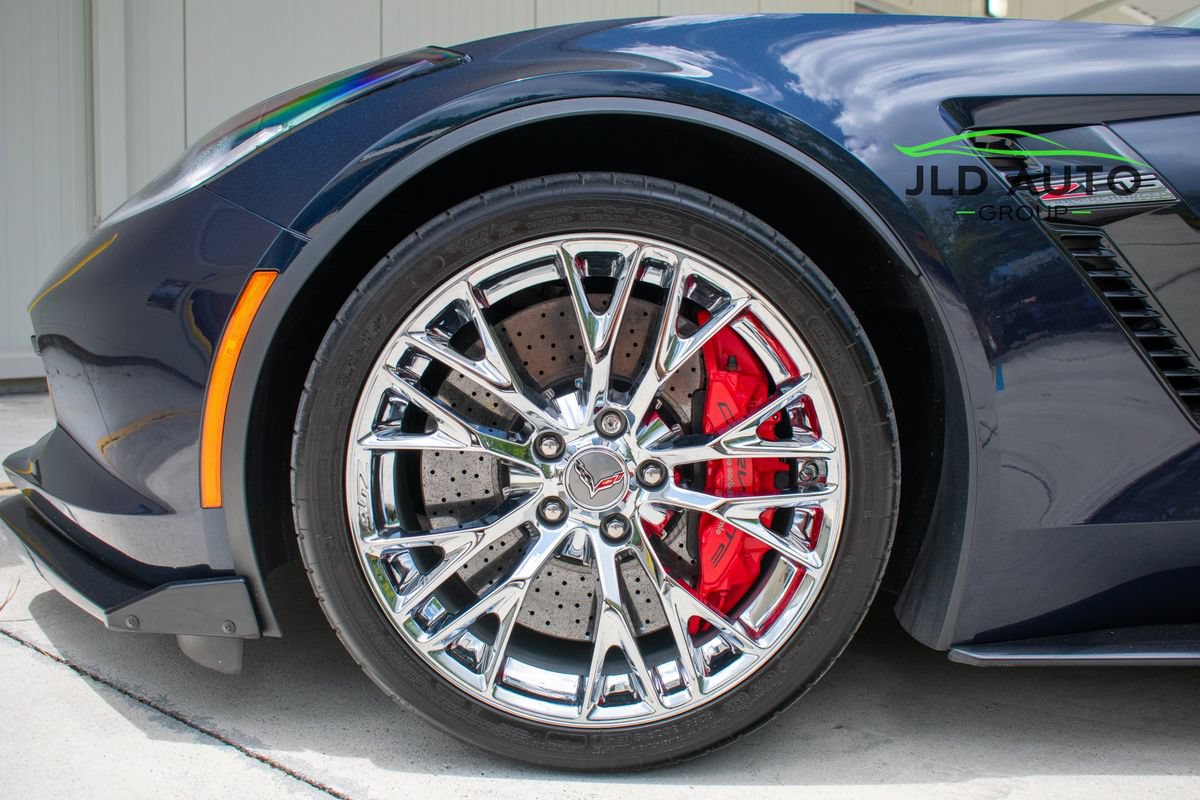 Used 2016 Chevrolet Corvette Z06 w/ Z07 Performance Package RWD image 23