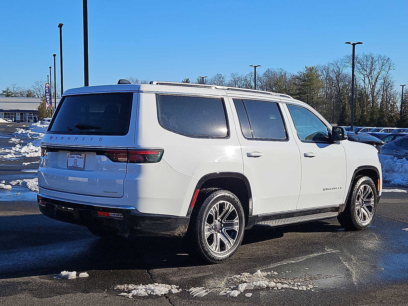 Used 2024 Jeep Wagoneer Series II w/ Flexible Seating Group image 5