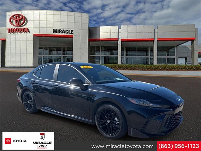 Used 2025 Toyota Camry SE