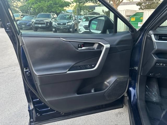 Used 2020 Toyota RAV4 XSE AWD/4WD image 13