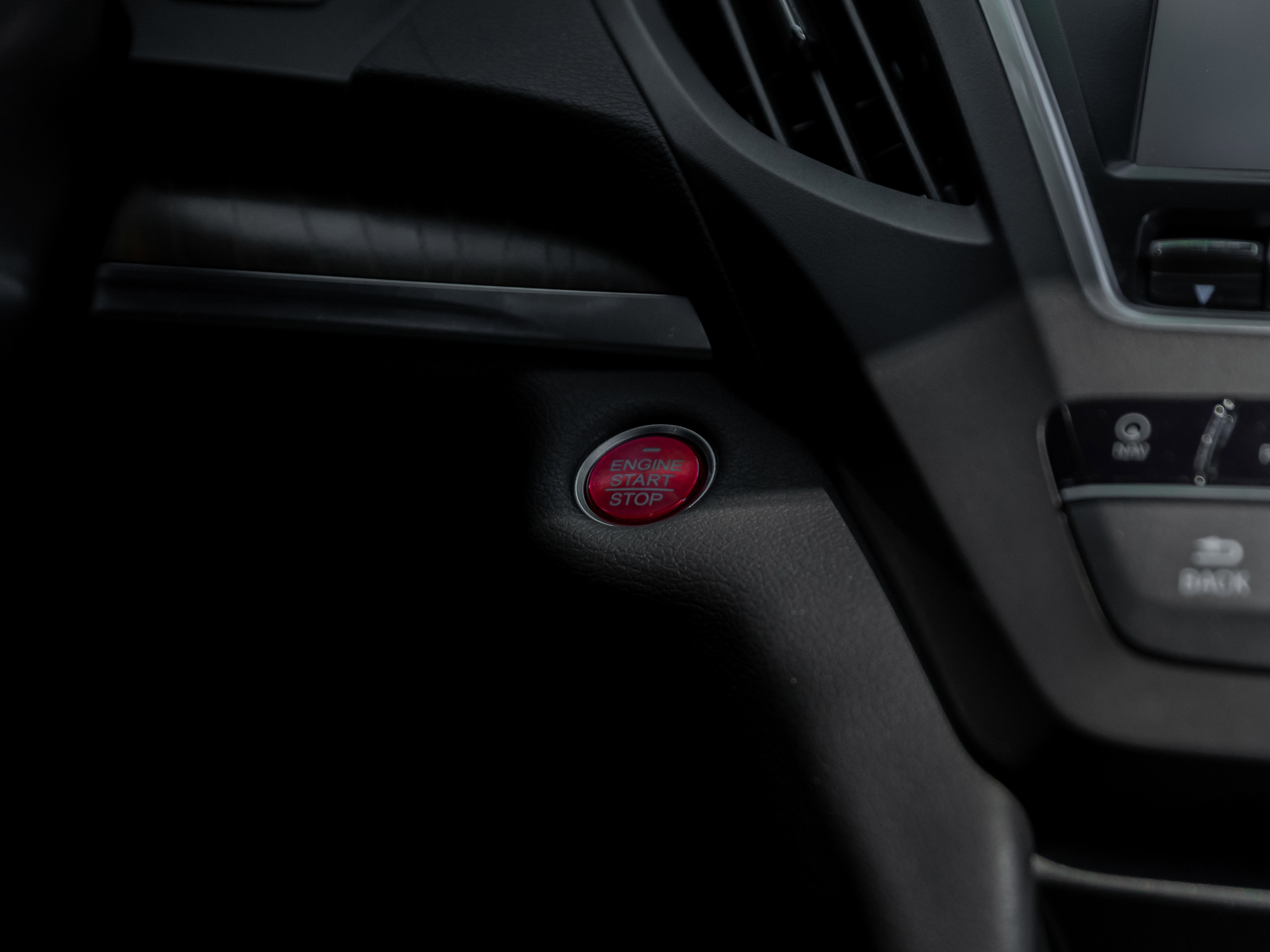 Used 2020 Acura MDX SH-AWD w/ Technology Package image 9