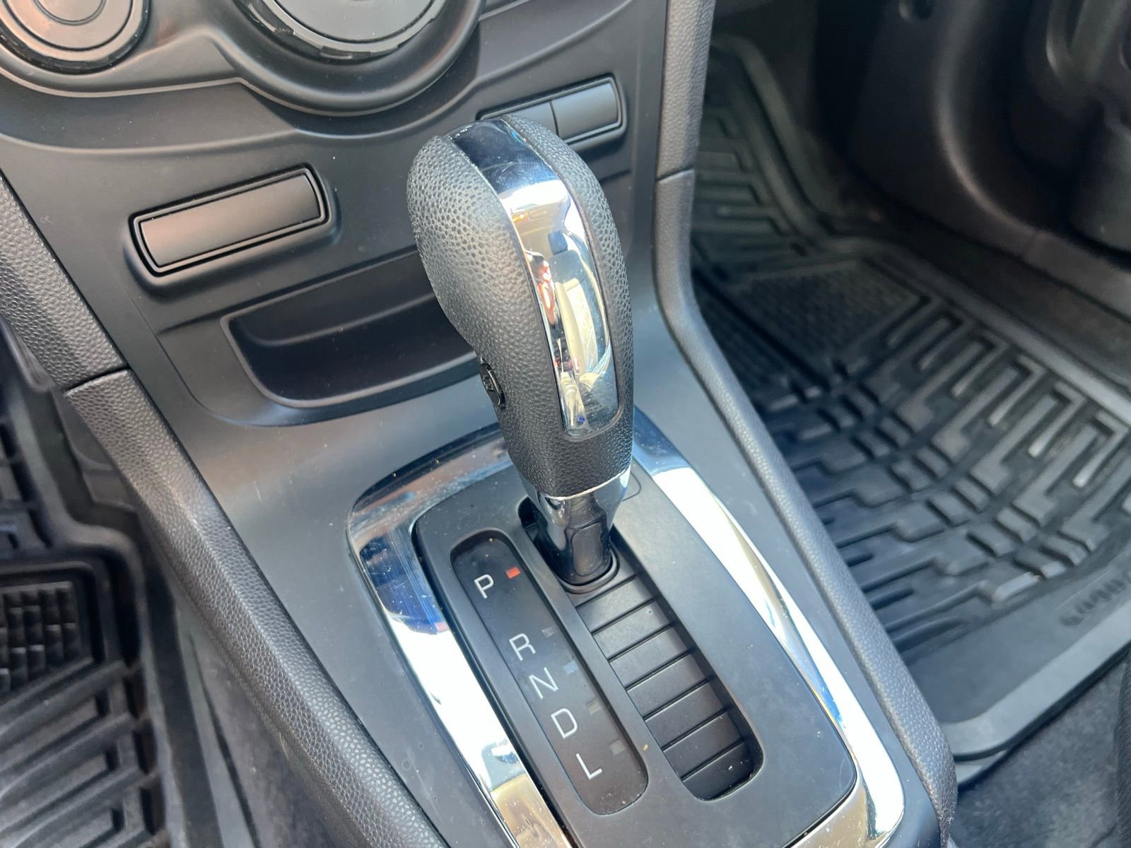 Used 2011 Ford Fiesta SE w/ 203A Rapid Spec Order Code image 14