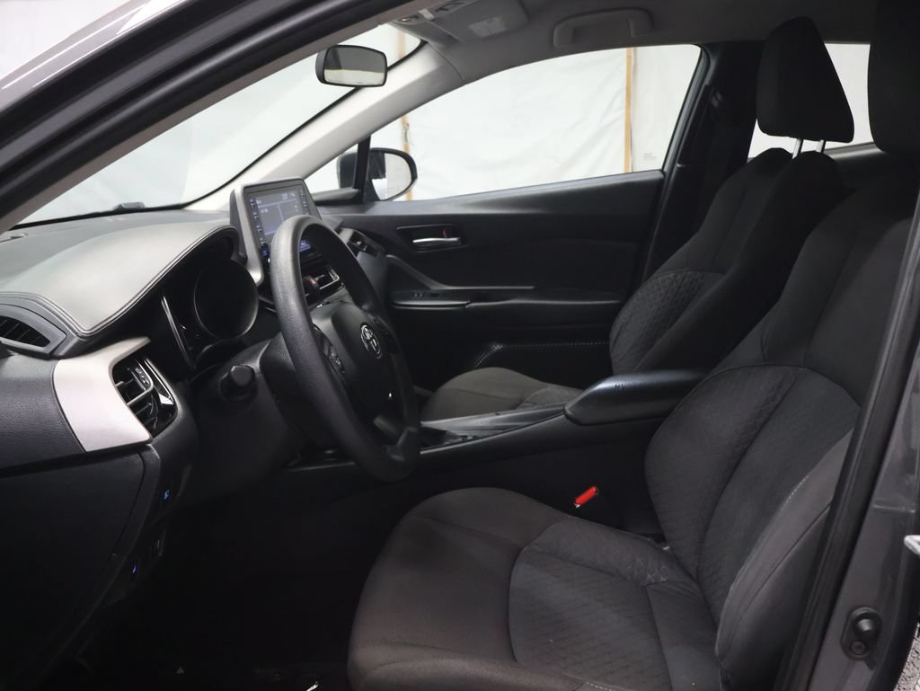 Used 2021 Toyota C-HR LE FWD image 16