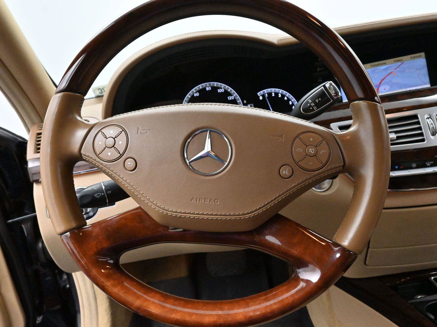 Used 2012 Mercedes-Benz S 550 4MATIC image 16