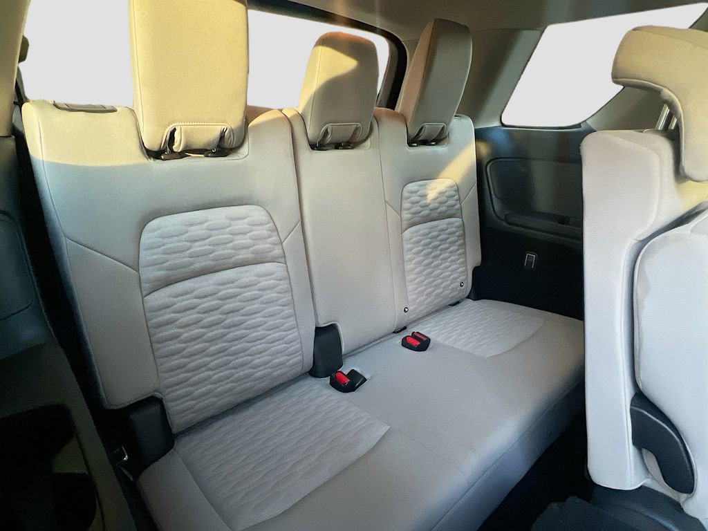 Used 2022 Nissan Pathfinder SV w/ SV Black Package image 24