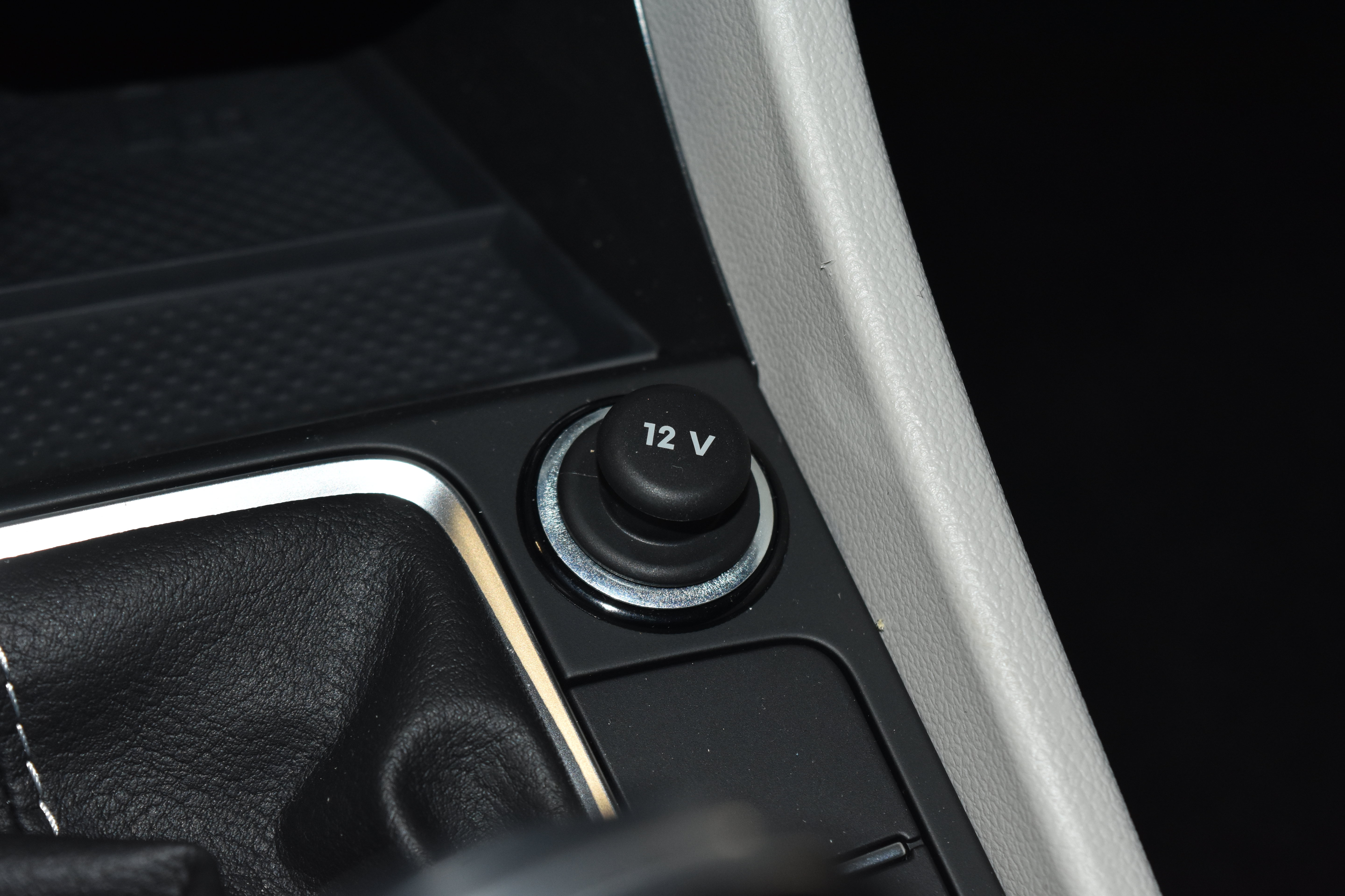 New 2026 Volkswagen Jetta SE FWD image 14