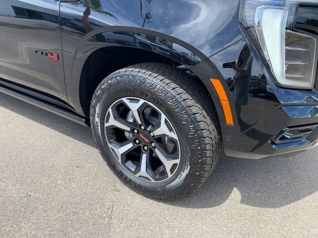 New 2026 GMC Yukon AT4 w/ AT4 Premium Plus Package AWD/4WD image 5