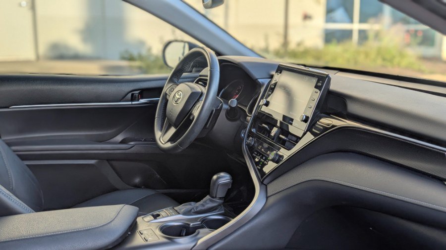 Used 2023 Toyota Camry XSE FWD image 16