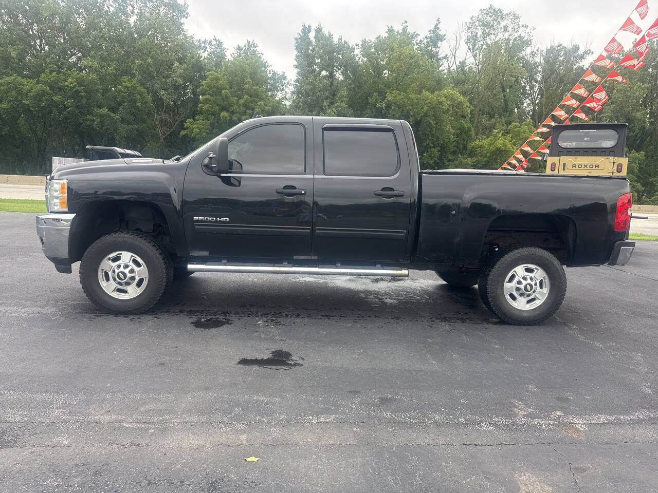 Used 2012 Chevrolet Silverado 2500 LT w/ Interior Plus Package AWD/4WD image 9
