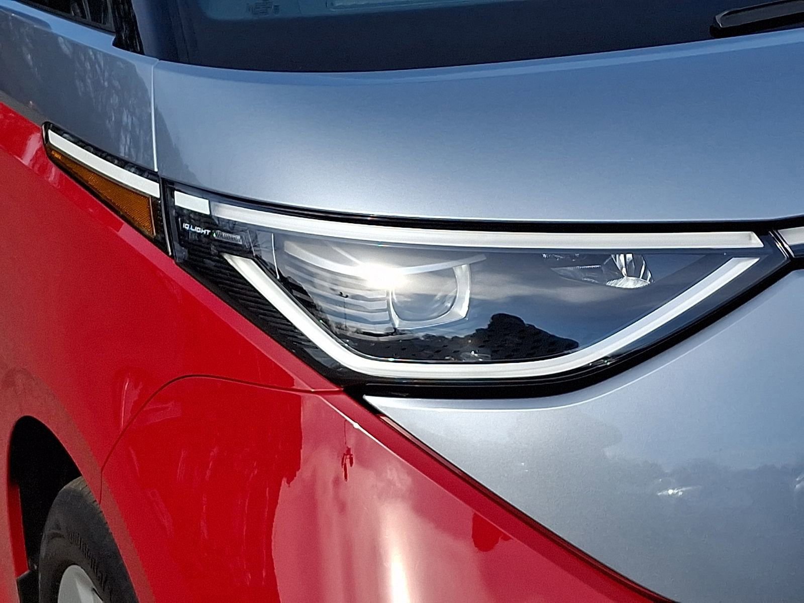 Used 2025 Volkswagen ID. Buzz Pro S Plus image 10