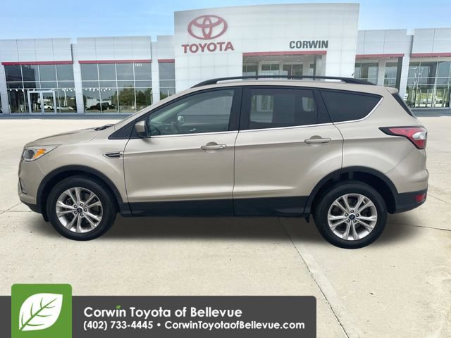 Used 2018 Ford Escape SE w/ SE Sync 3 Package AWD/4WD image 2