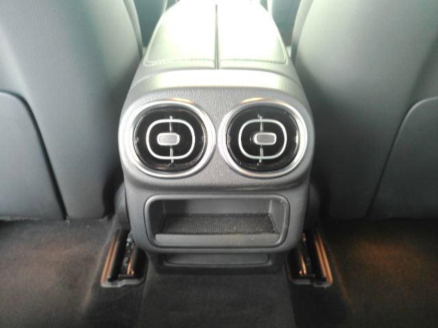 Used 2024 Mercedes-Benz GLC 300 image 29