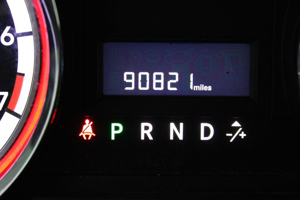 Used 2019 Dodge Grand Caravan SXT image 4