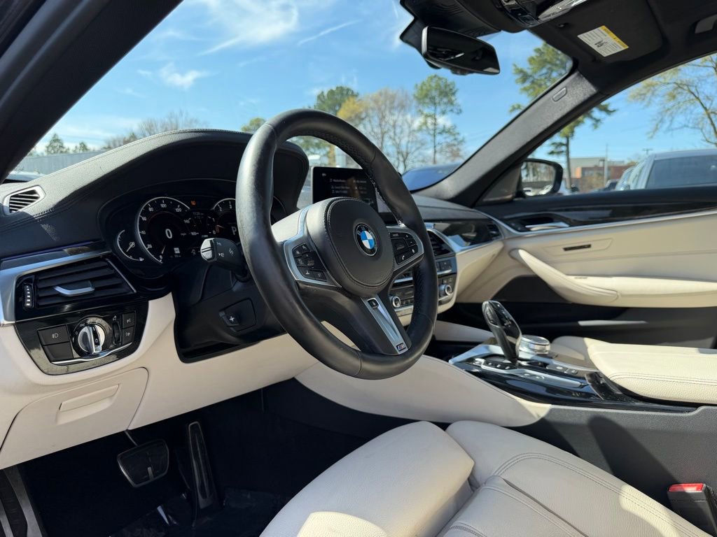 Used 2017 BMW 540i xDrive image 10