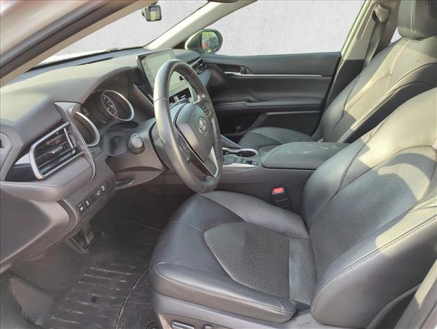 Used 2022 Toyota Camry XLE FWD image 11