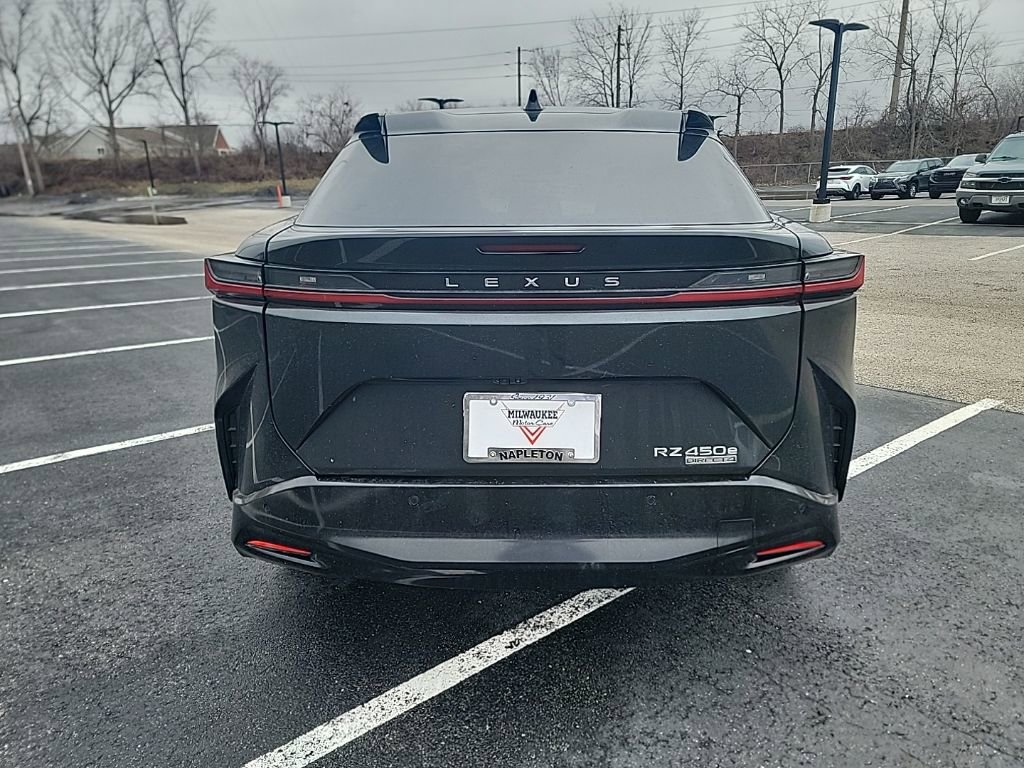 Used 2023 Lexus RZ 450e Premium w/ Technology Package image 4