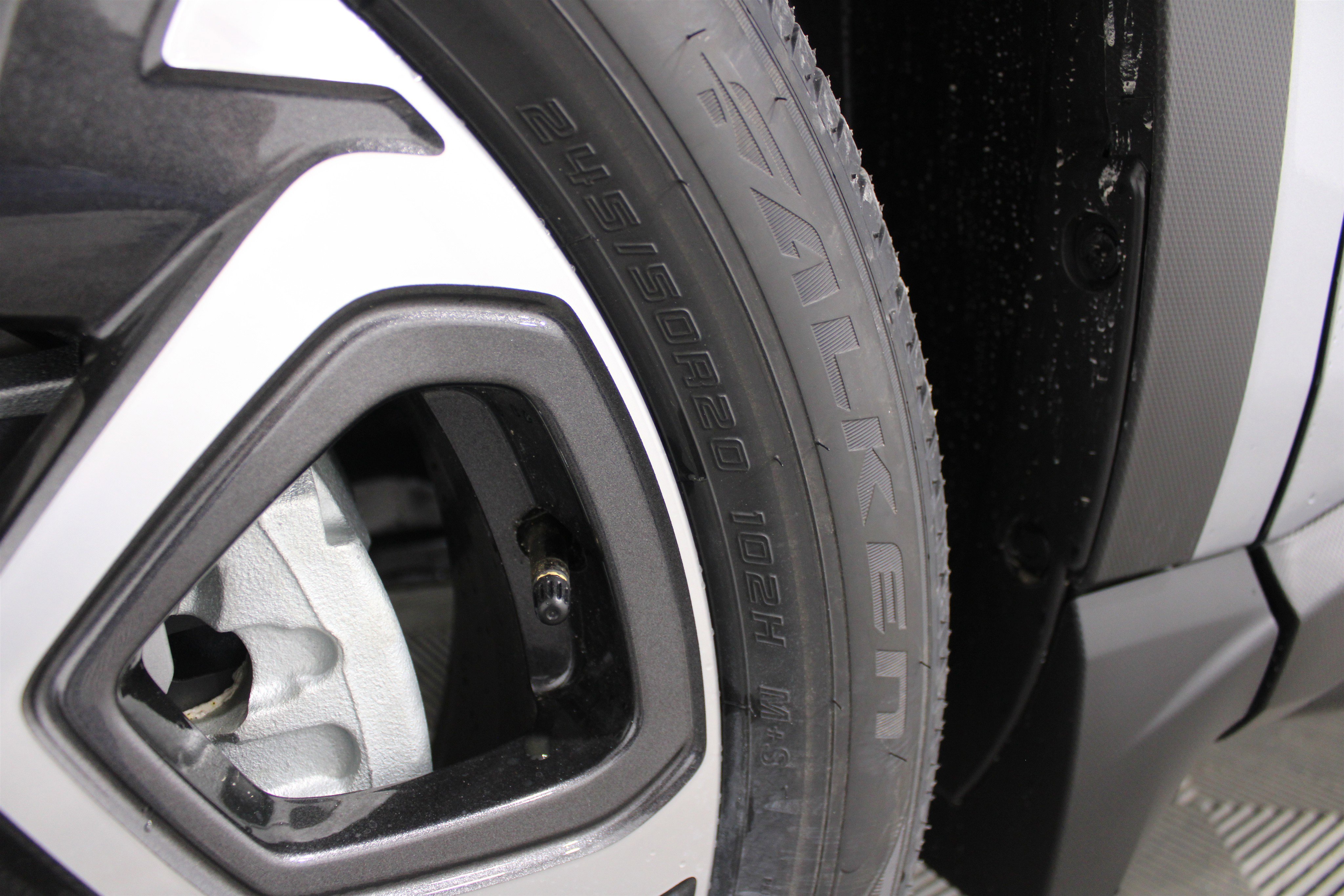 New 2025 Subaru Ascent Limited image 37