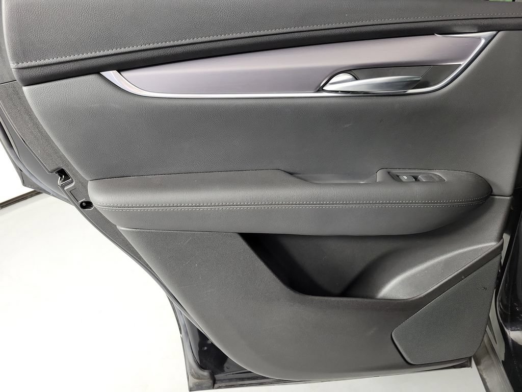 Certified 2023 Cadillac XT5 Luxury FWD image 13