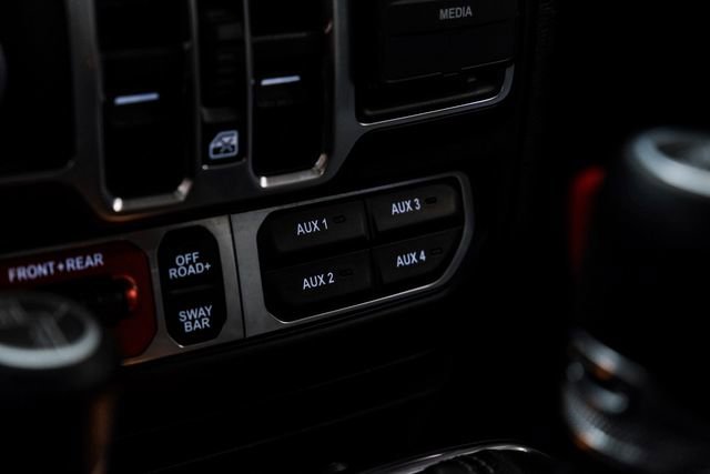 Used 2022 Jeep Gladiator Rubicon w/ Cold Weather Group AWD/4WD image 71