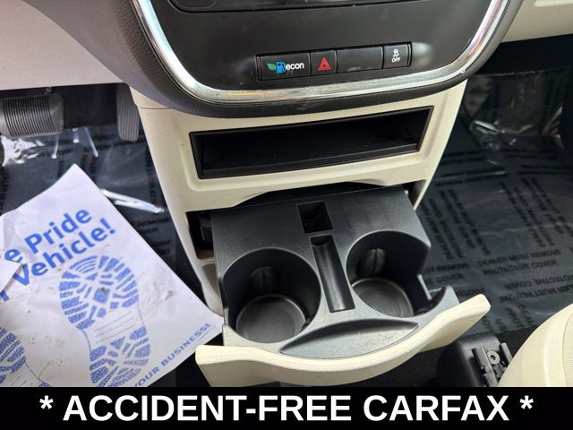 Used 2019 Dodge Grand Caravan SE FWD image 26