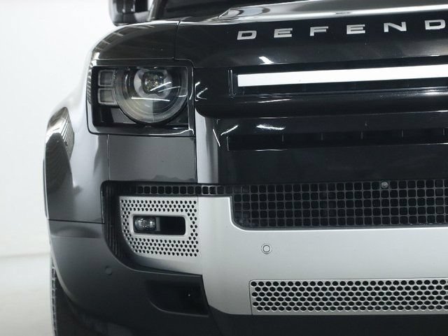 Certified 2023 Land Rover Defender 130 SE AWD/4WD image 45