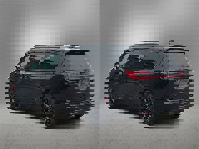 New 2026 Chrysler Pacifica Select w/ S Appearance Package image 6