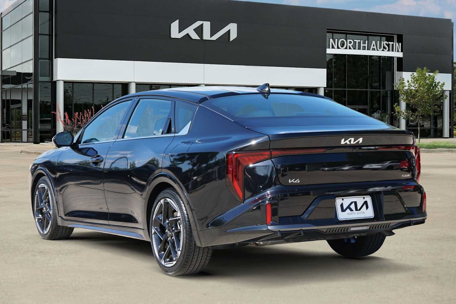Certified 2025 Kia K4 GT-Line w/ GT-Line Premium Package FWD image 3