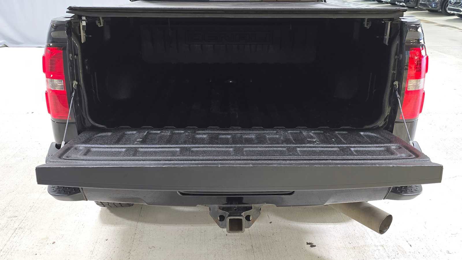 Used 2015 GMC Sierra 3500 Denali w/ Duramax Plus Package image 14