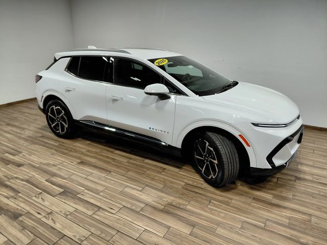 Used 2025 Chevrolet Equinox EV LT w/ Convenience Package image 22