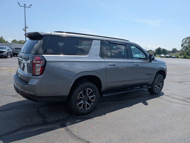 Used 2022 Chevrolet Suburban Z71 w/ Luxury Package AWD/4WD image 8