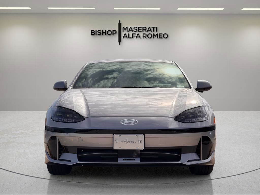 Used 2025 Hyundai Ioniq 6 SE image 3