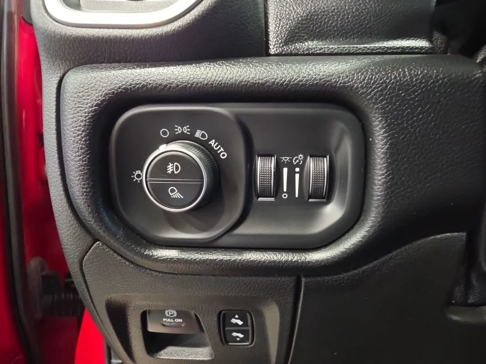 Used 2019 RAM 1500 Big Horn AWD/4WD image 20