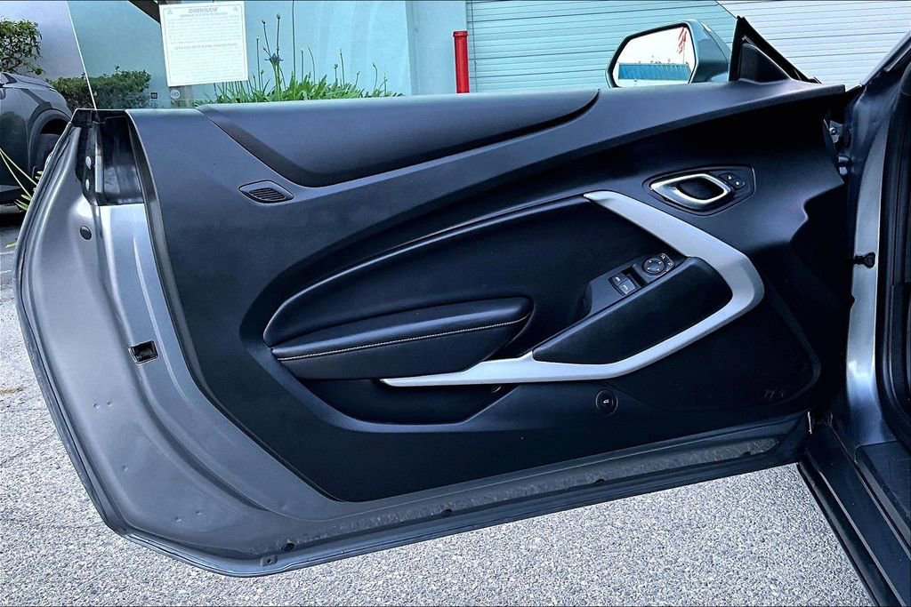 Used 2019 Chevrolet Camaro LT w/ LPO, Camaro Logo Package RWD image 20