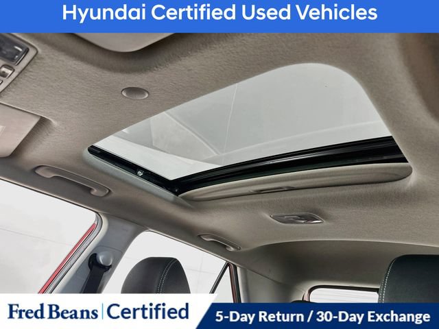 Certified 2025 Hyundai Venue SEL FWD image 5