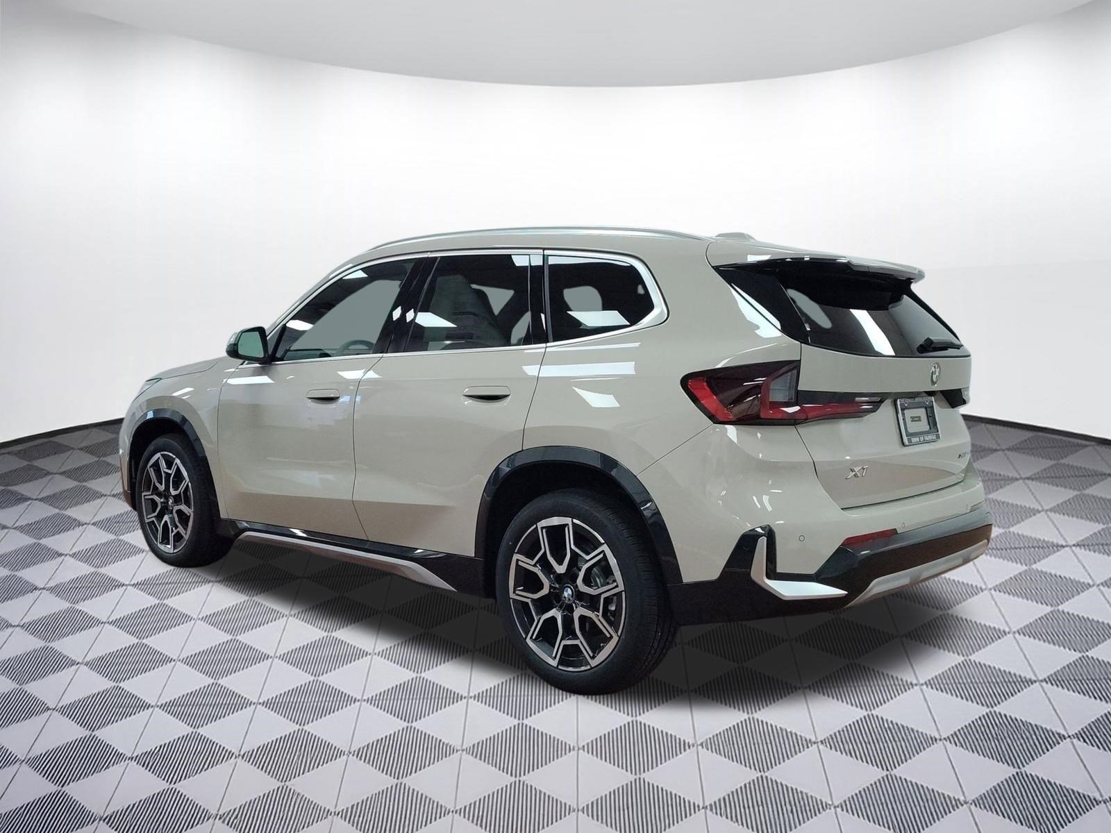 Used 2026 BMW X1 xDrive28i w/ Convenience Package image 3