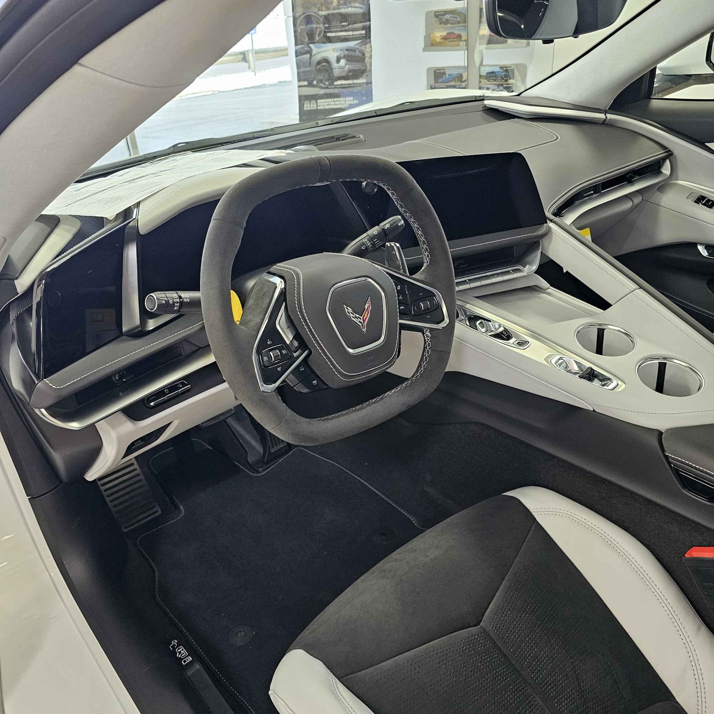 New 2026 Chevrolet Corvette Stingray Premium Conv w/ Z51 Performance Package image 9