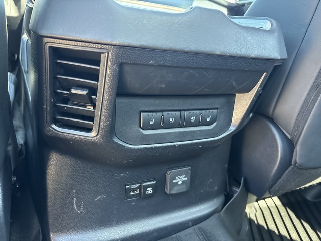 Used 2025 Toyota Tundra Platinum AWD/4WD image 17