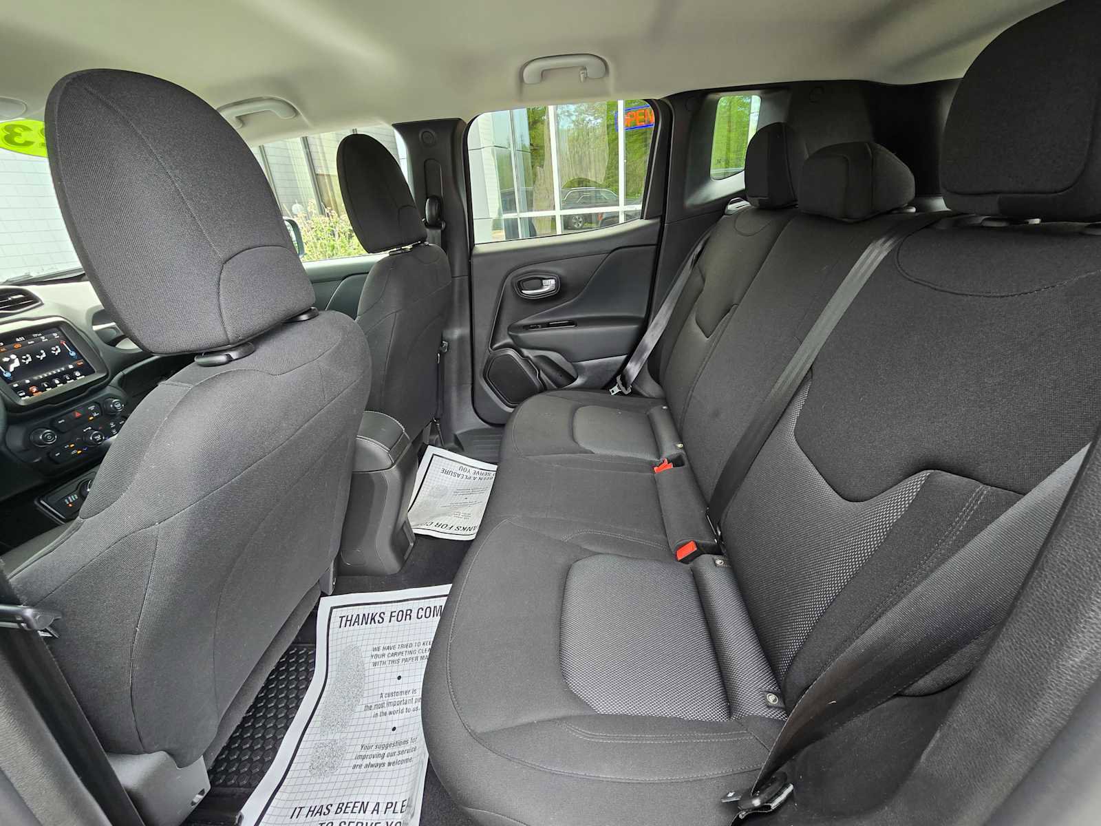 Used 2023 Jeep Renegade Latitude AWD/4WD image 13
