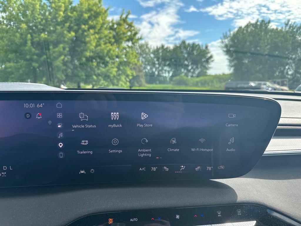 Used 2026 Buick Enclave Preferred AWD/4WD image 18