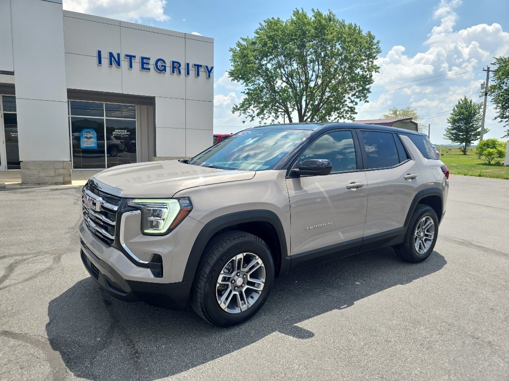 Used 2025 GMC Terrain Elevation AWD/4WD image 2