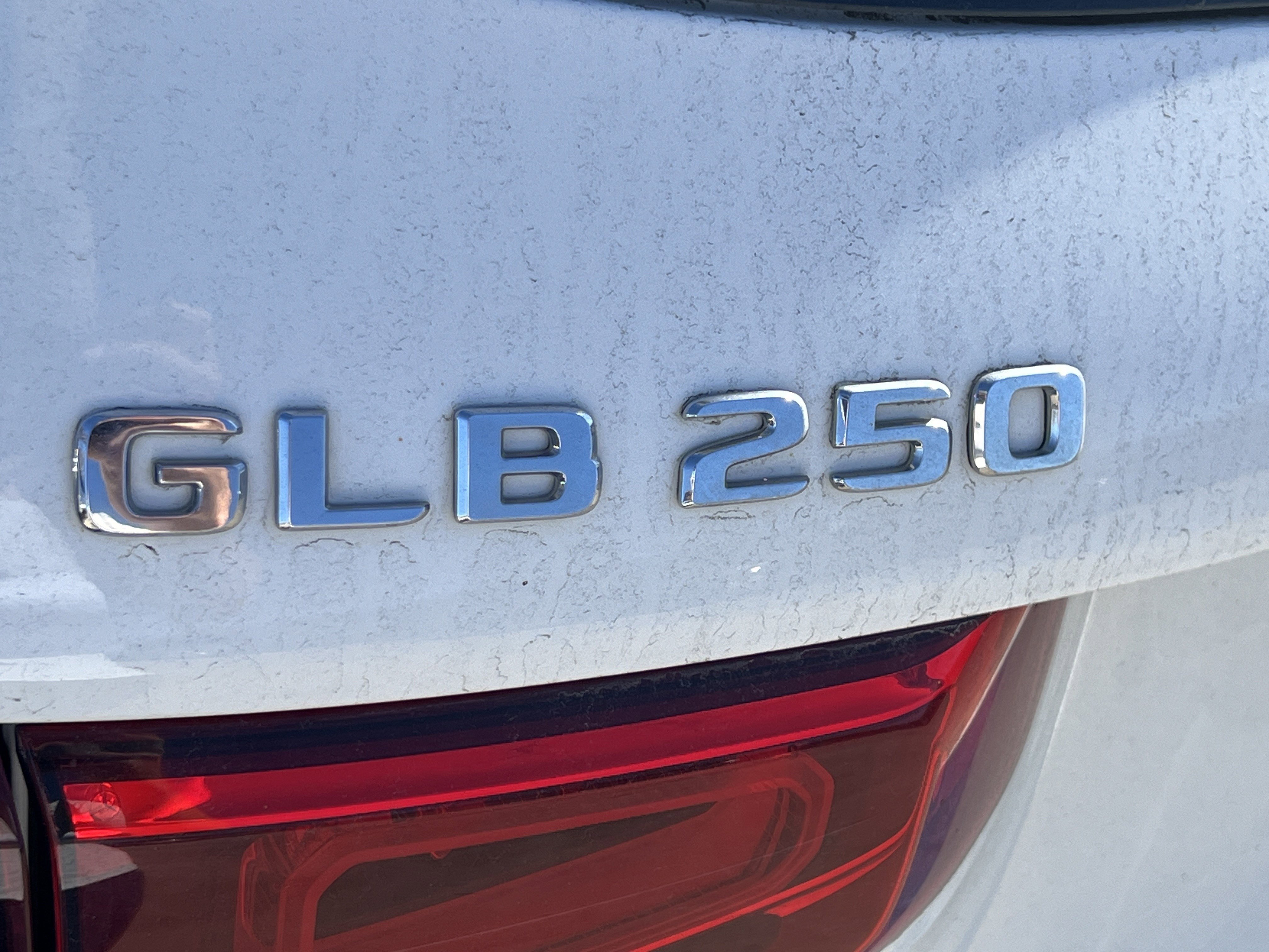 Used 2020 Mercedes-Benz GLB 250 image 24