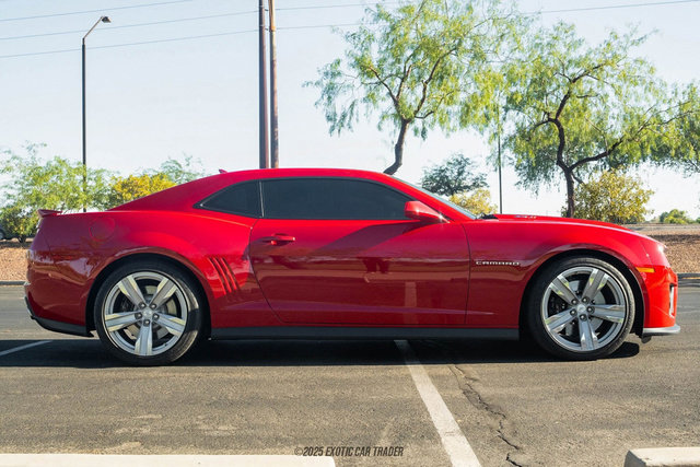 Used 2013 Chevrolet Camaro ZL1 RWD image 9