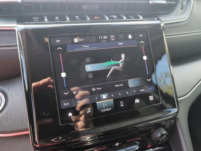 Used 2023 Jeep Grand Cherokee L Laredo image 16