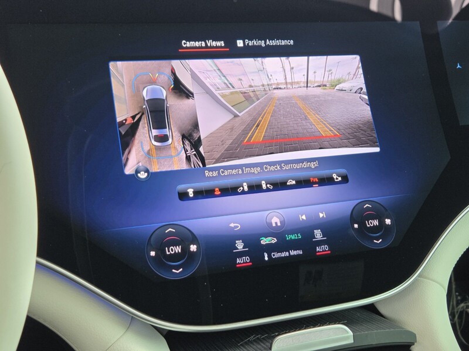Certified 2024 Mercedes-Benz EQS 580 4MATIC Sedan image 30