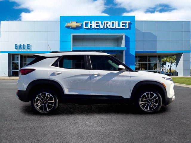 New 2026 Chevrolet TrailBlazer LT w/ Convenience Package FWD image 2